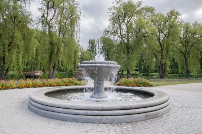 Repair Damaged or Malfunctioning Parts of the Fountain!
